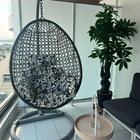 Sealine Casa Del Mar - Sea View, Terrace And Free Private Parking *