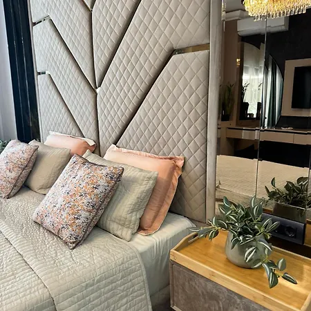 Azuria - Sea Line Studio In Casa Del Mar - Sea View, Terrace And Private Parking *