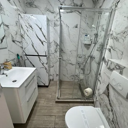 Azuria - Sea Line Studio In Casa Del Mar - Sea View, Terrace And Private Parking *